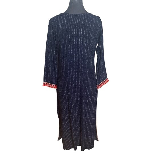 Tunic W/ Red Embroidered Accents V-Neck Side Slits & 3/4 Sleeves - Picture 3 of 4